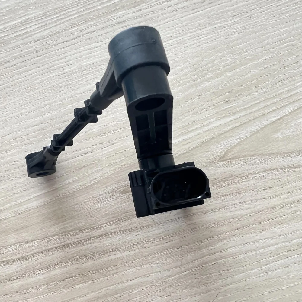 China Manufacturer Auto Parts Car Rear Height Sensor Lr014065 Lr023648 for Land