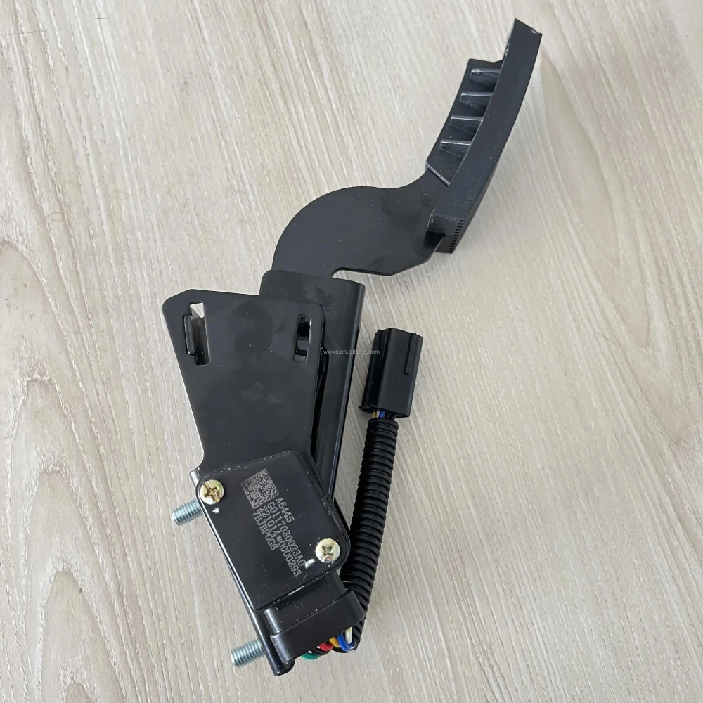 Factory Direct Truck Parts Accelerator Gas Pedal for Foton Forland Fd400 G0117030023A0