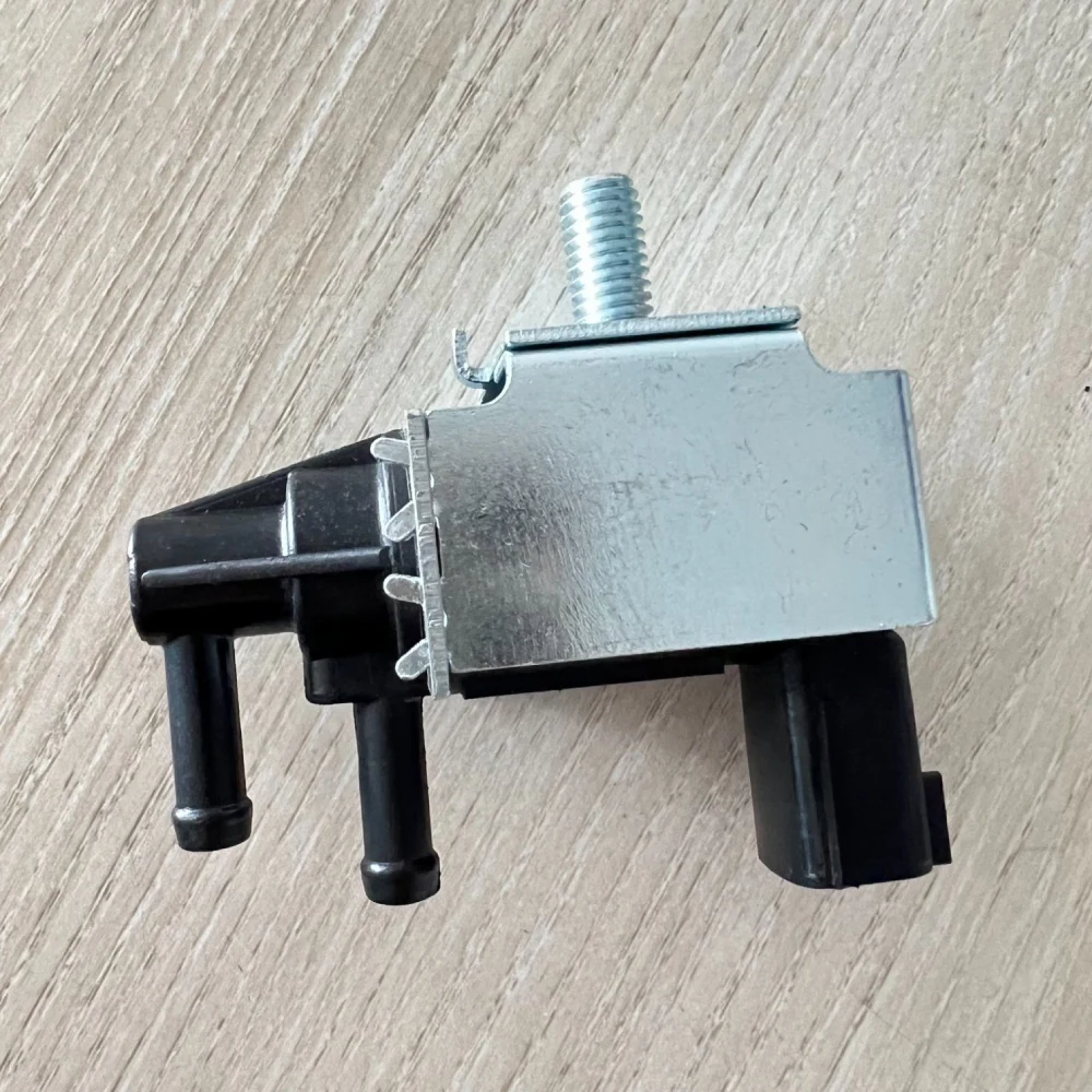 Auto Parts Engine Parts Evaporative Emissions Vapor Canister Purge Valve 14930-8u300