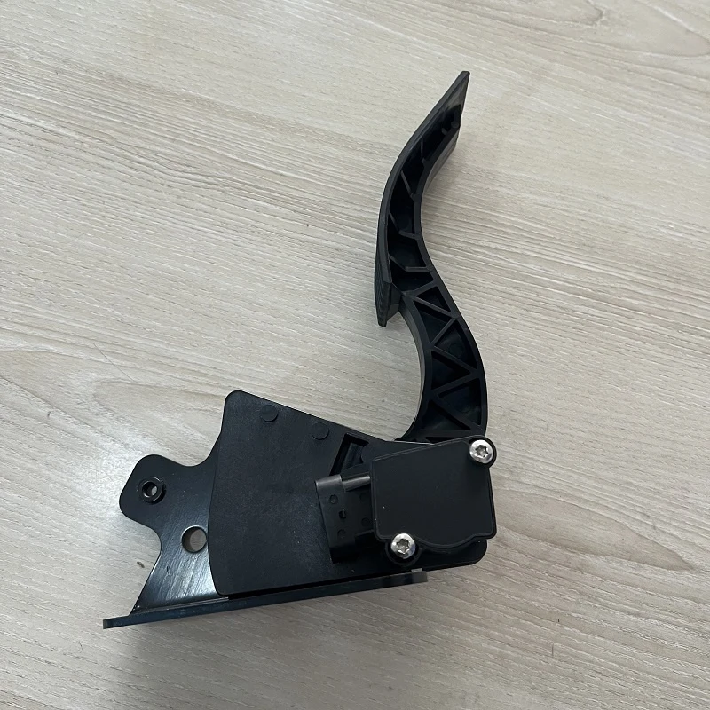 This is 2606578c91 Electric Accelerator Pedal for IC Corporation photo