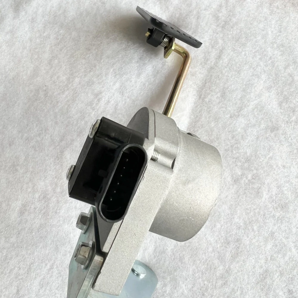 Truck Parts Electric Throttle Accelerator Pedal 699-5104 for International