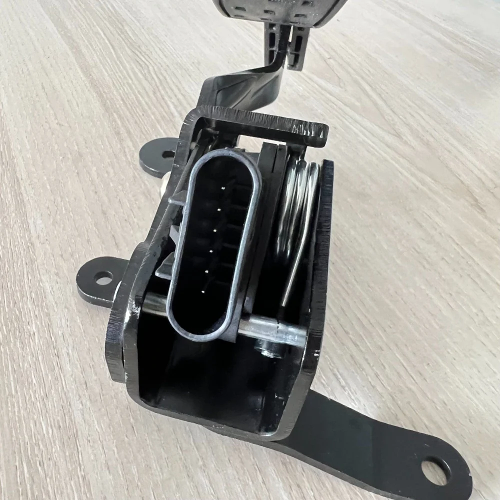 25838049 15263218 15860872 Electric Accelerator Pedal for Cadillac Srx (09-04) Cadillac Sts (11-05)
