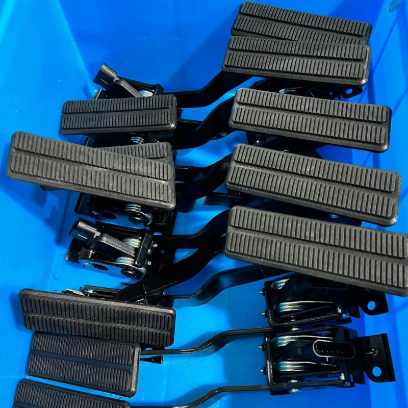 Car Accessories OE 19417903 Accelerator Pedal – for Chevrolet Corvette (13-05)