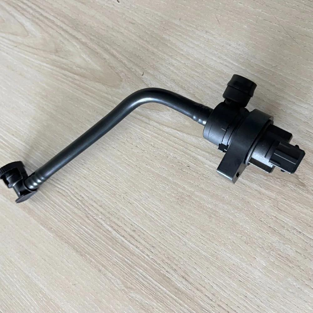 This is Auto Parts Canister Purge Solenoid Cvs61 for BMW photo