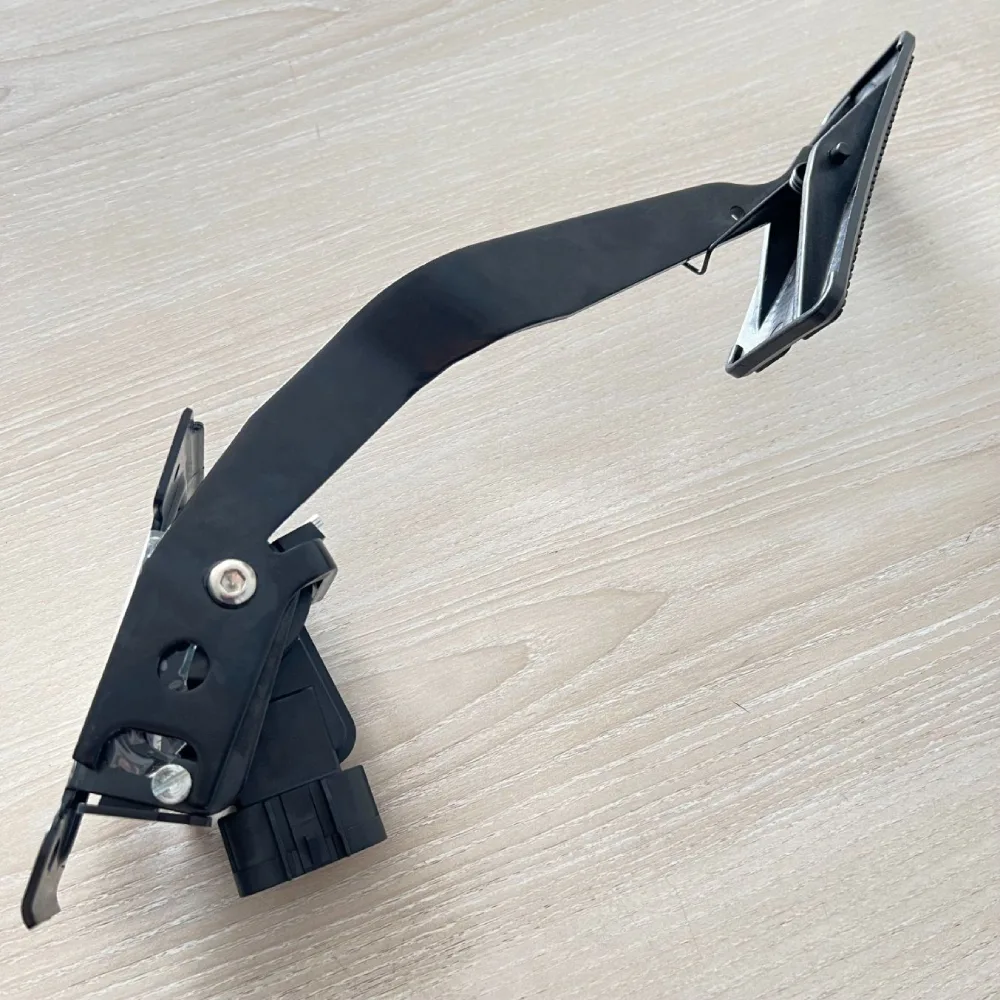 19417903 25835421 15864594 12569599 Electric Accelerator Pedal for Chevrolet Corvette (13-05)
