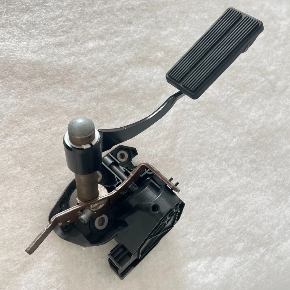 This is 2c3z9f836de 280007 PPS1007 Electric Accelerator Pedal for ford Super Duty photo