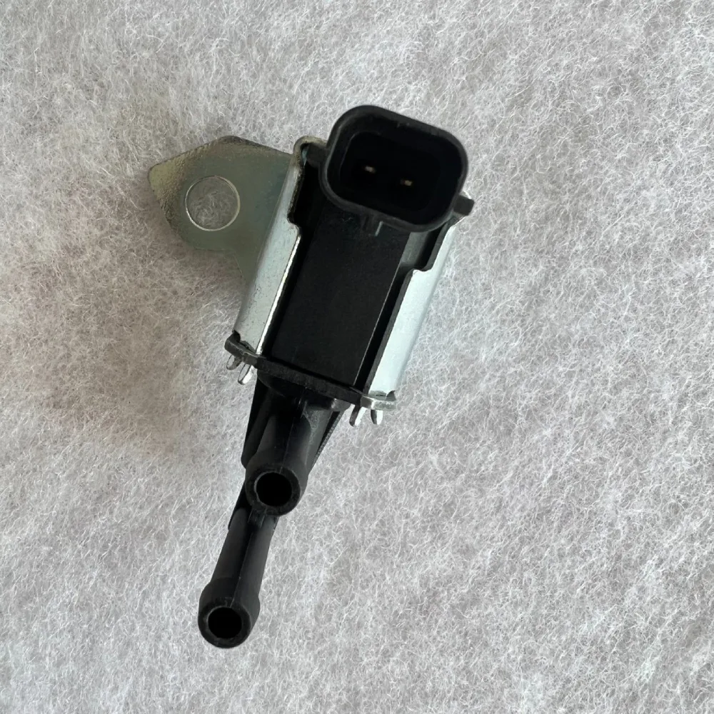 Auto Parts Engine Parts Evaporative Emissions Vapor Canister Purge Valve 16102AA300 for 2002-05 Subaru Impreza