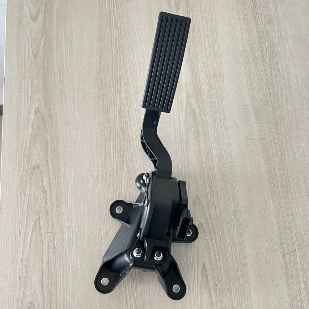 Auto Parts OE 327000A300 Electronic Accelerator Pedal for Hyundai Sonata (09-04)
